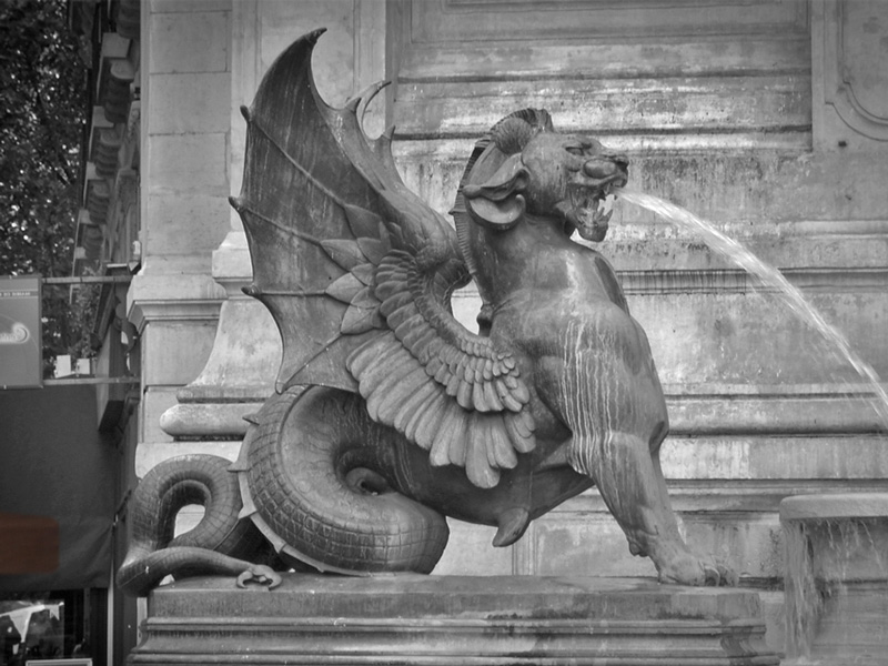 Fontaine Saint-Michel Paris : dragon, archange Michel et symbolisme alchimique des quatre &eacute;l&eacute;ments