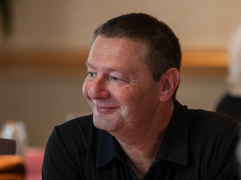 Patrick Burensteinas alchimiste op&eacute;ratif contemporain parisien : antimoine transparent dans le creuset, Grand Oeuvre