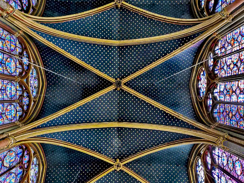 Plafonds c&eacute;lestes de la Sainte-Chapelle et de la Galerie d&rsquo;Apollon au Louvre, Paris &eacute;sot&eacute;rique